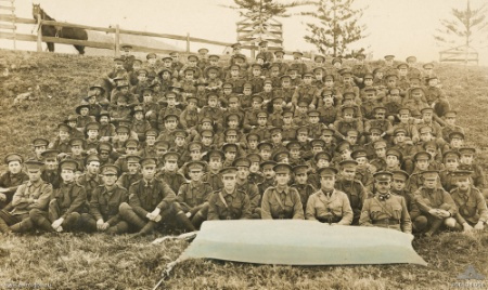 Group shot of WW1 soldiers at Kiama in 1916